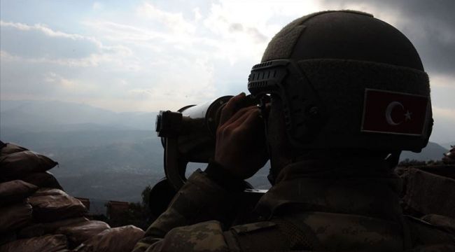 PKK'lı 1 terörist daha ikna yolu ile güvenlik güçlerine teslim oldu