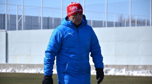 Rıza Çalımbay: "Lig çok zor ve uzun"