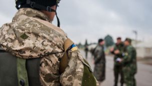 Ruslar, askerleri vurdu