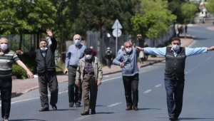 Sıcak gelişme: 65 yaş üstüne toplu ulaşım serbest