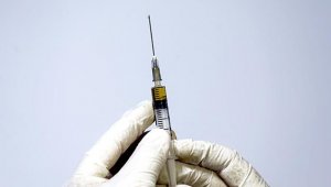 Sokağa çıkma kısıtlamasında da aşılama hız kesmiyor