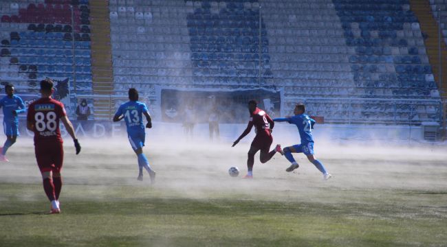 Stadın zemin ısıtması çalışınca ilginç görüntüler ortaya çıktı