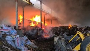 Uşak'ta fabrika yangını