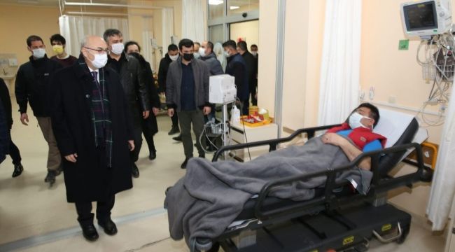 Vali Köşger'den yaralılara ziyaret