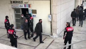 Vurdumduymazlığın bu kadarı! İş merkezini kumarhaneye çevirdiler