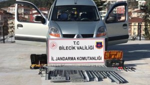 Yok artık! Elektrik direğini söktüler