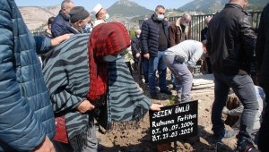 5 aylık hamileyken öldürülen Sezen defnedildi