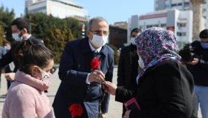 AK Parti İzmir Dünya Kadınlar Gününde 30 ilçede sahadaydı