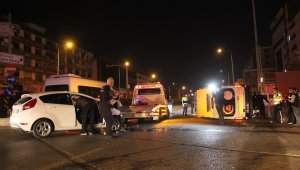 Ambulans yan yattı: 1 yaralı