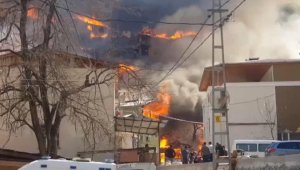 50'ye yakın alev aldı! Yangın sürüyor