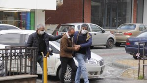 Azılı dolandırıcı Kuşadası'nda yakalandı