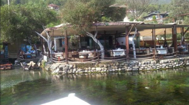 Azmağı doldurup restoran yapmışlar!