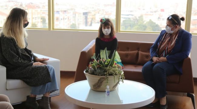 Başkan Çerçioğlu, küçük piyanisti ağırladı