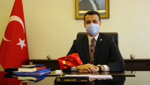 Dedesi hizmet etti, babası korudu, kendisi kaymakam oldu