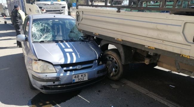 Direksiyon başında kalp kriz: 1 ölü, 2 yaralı