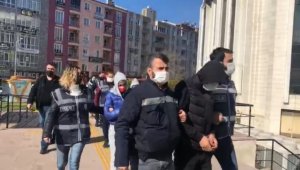 Edremit'te fuhuş operasyonu