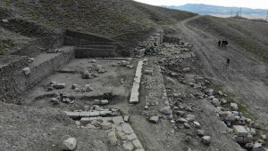 Efes'ten sonra en büyüğü Apemeia'da