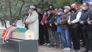 Eski futbolcu Erhan Önal son yolculuğuna uğurlandı