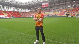 Göztepe'de Jahovic kayıp