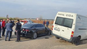 İYİ Parti konvoyunda kaza: 4 yaralı