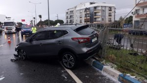 İzmir'de dolu yağışı kazalara yol açtı