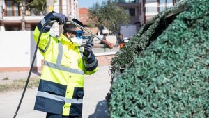 İzmir'de sineksiz bir yaz için 190 bin nokta ilaçlanıyor