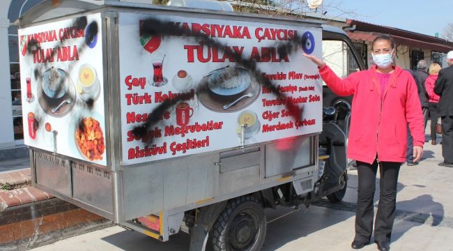 İzmirli kadının seyyar aracına çirkin saldırı