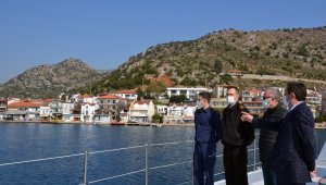 Kaçak yapılar, Sahil Güvenlik botuyla incelendi