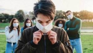 Korona virüs, genç nüfusa kayıyor