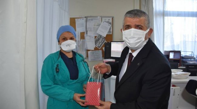 MHP'den sağlıkçılara teşekkür ziyareti