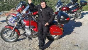 Motosiklet tutkunu adliye çalışanı kazada öldü