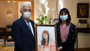 Ödülleri Başkan Gürün verdi