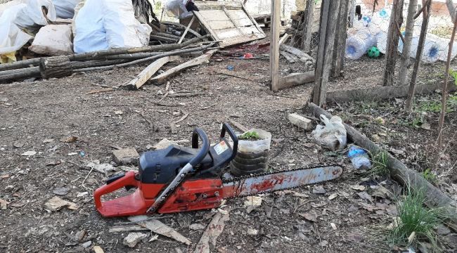 Odun keserken boynundan yaralanan genç hayatını kaybetti