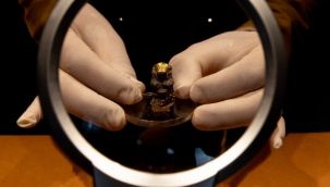 Polis buldu! İzmir'de özel hazine odasında saklanıyor!