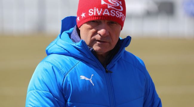 Rıza Çalımbay: "Kalan 11 maçı en iyi şekilde bitireceğiz"