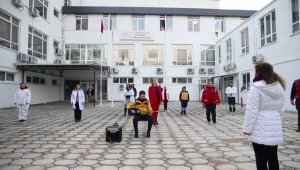 Sağlık çalışanlarından türkü klibi