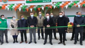 Tarım Kredi Market'in 200'üncü şubesi Bergama'da