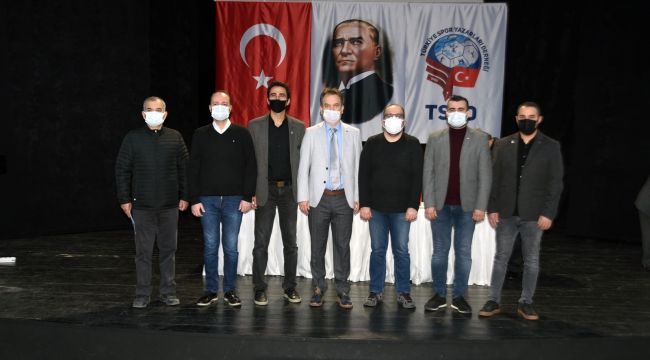 TSYD İzmir'de Bahri Okumuş güven tazeledi
