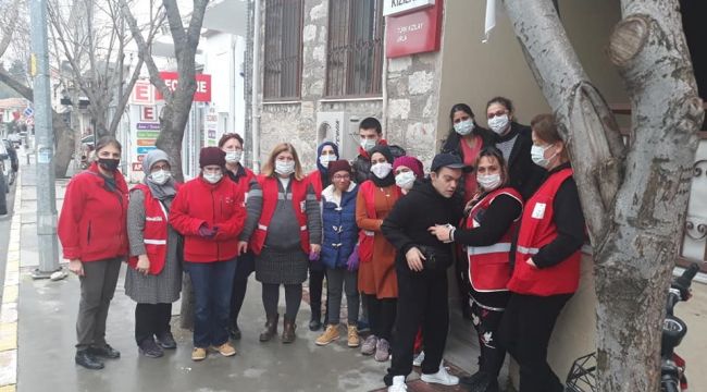 "Türk Kızılay Şenlendirme Projeleri"ne Urla'dan dört proje