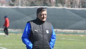 Yılmaz Vural ilk antrenmanına çıktı