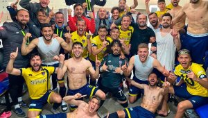 1928 Bucaspor yeniden lider