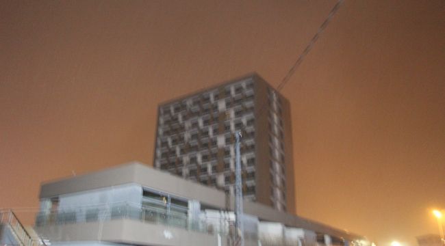 20 katlı binanın çatısında eylem yaptılar