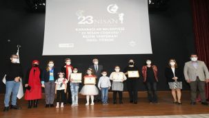 23 Nisan coşkusunu tuvallerine yansıttılar