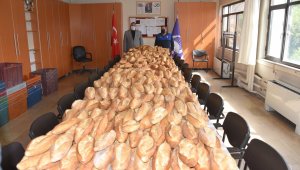 Açıkta satılan binlerce ekmeğe el konuldu