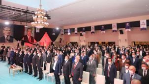 Ak Parti 2. Yıl tanıtım programı gerçekleştirildi, programa tepkiler yağdı