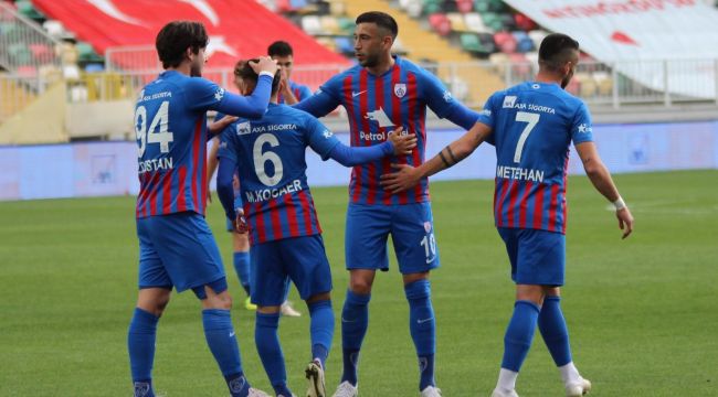 Altınordu zirve takibini bırakmadı