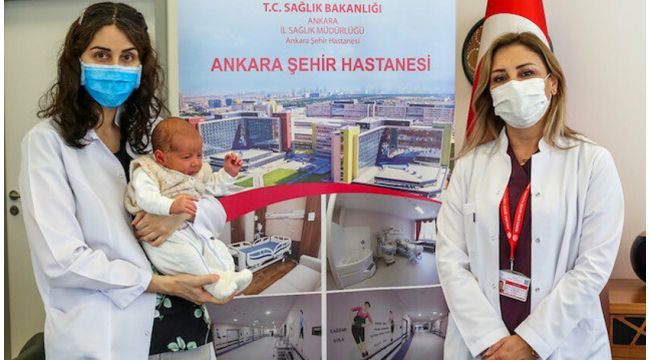 Annesi hamileyken aşılanan bebek antikorlu doğdu