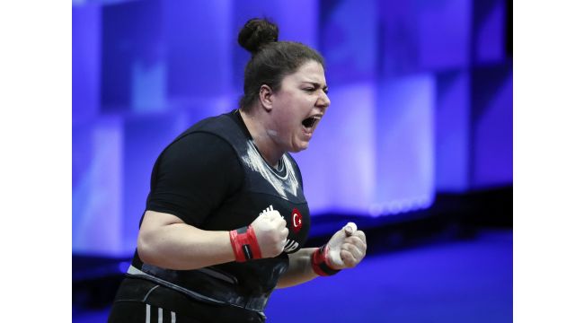 Avrupa Halter Şampiyonası'nda Melike Günal'dan 3 madalya