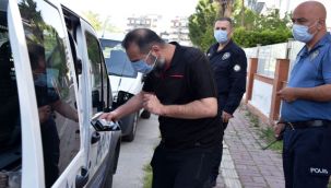 Ayrılmak istemeyen erkek arkadaşını bıçakladı