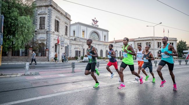 Başkan Soyer'den Uluslararası 2. Maratonİzmir'e davet